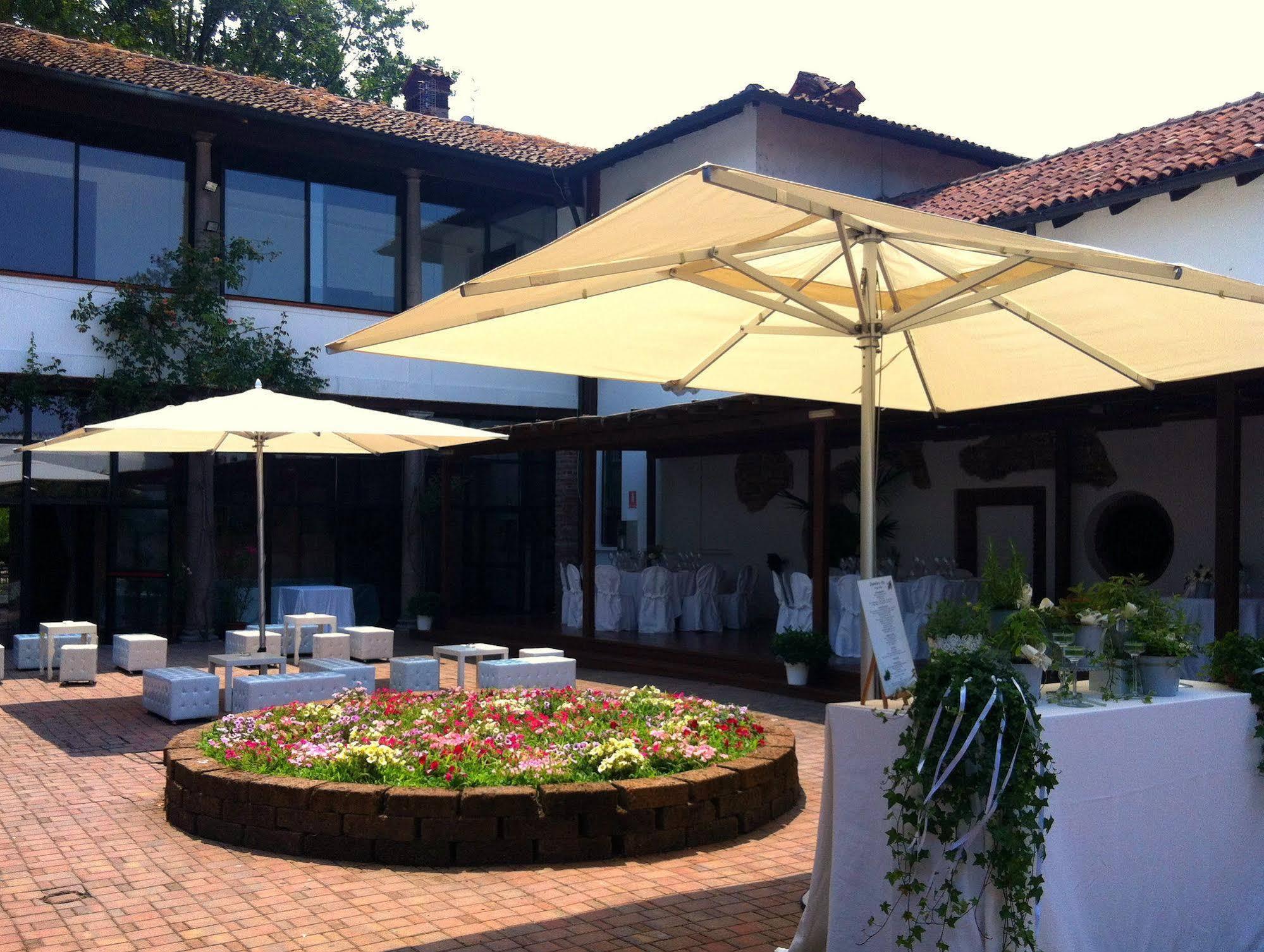 Excel Hotel Naviglio - Ca'Bianca Милано Екстериор снимка