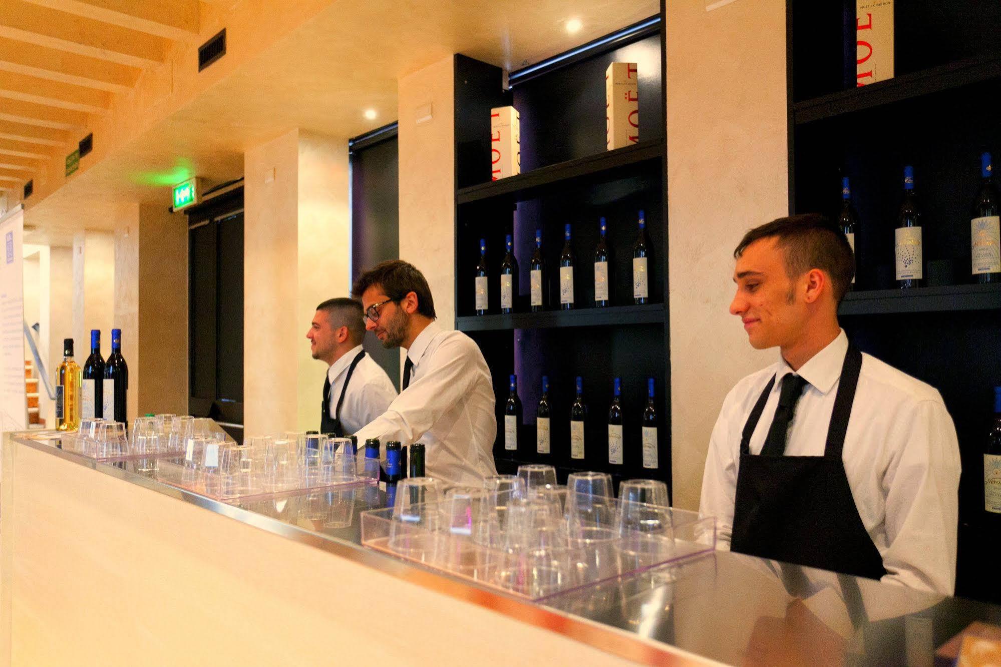 Excel Hotel Naviglio - Ca'Bianca Милано Екстериор снимка