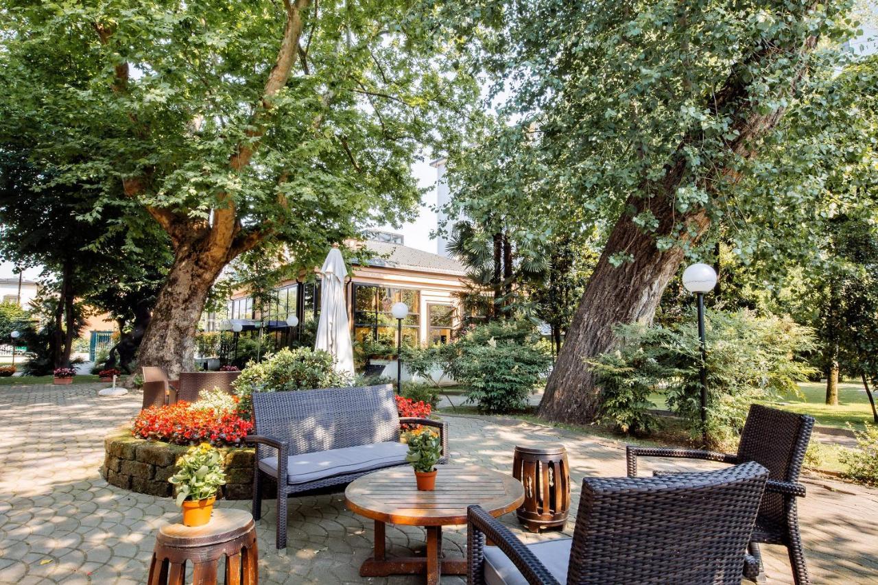 Excel Hotel Naviglio - Ca'Bianca Милано Екстериор снимка