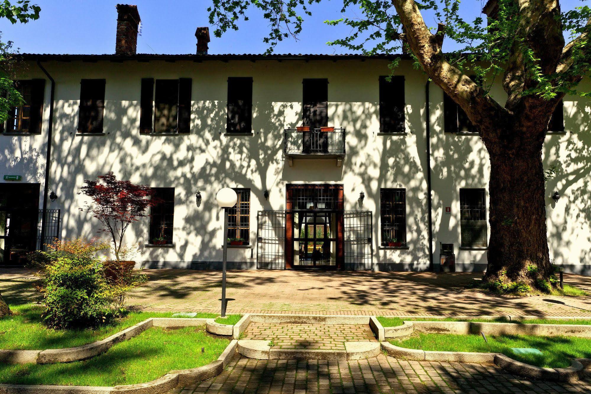 Excel Hotel Naviglio - Ca'Bianca Милано Екстериор снимка