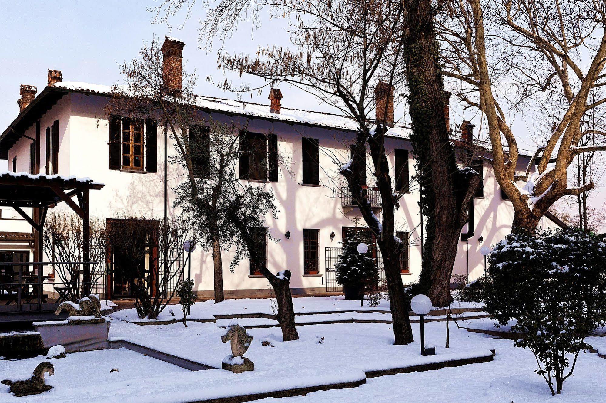 Excel Hotel Naviglio - Ca'Bianca Милано Екстериор снимка
